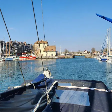 Hotel en barco Floating House With Terrace In Honfleur